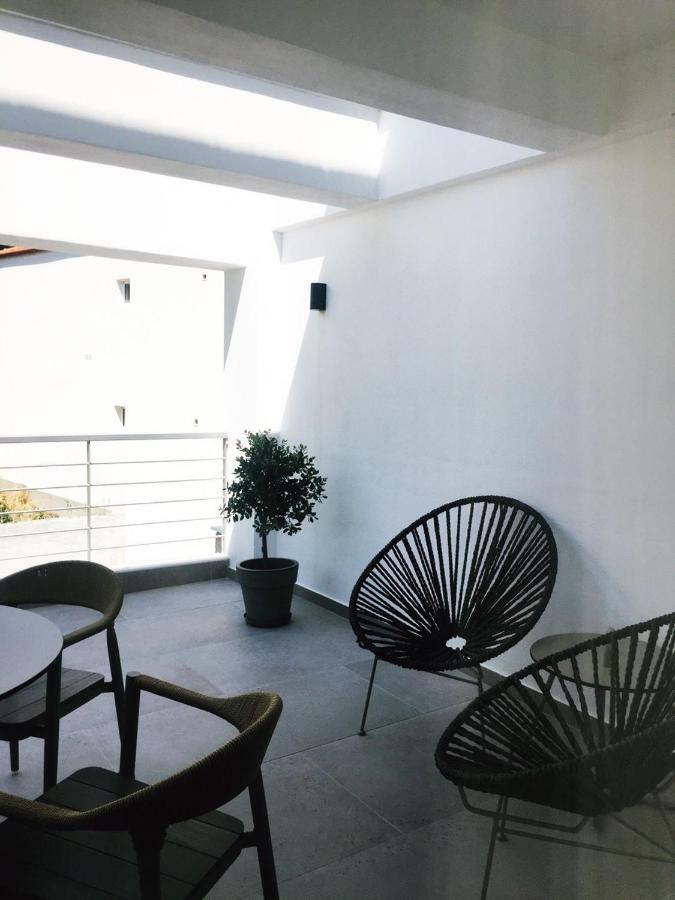Eladia Suites Неос Мармарас Екстериор снимка