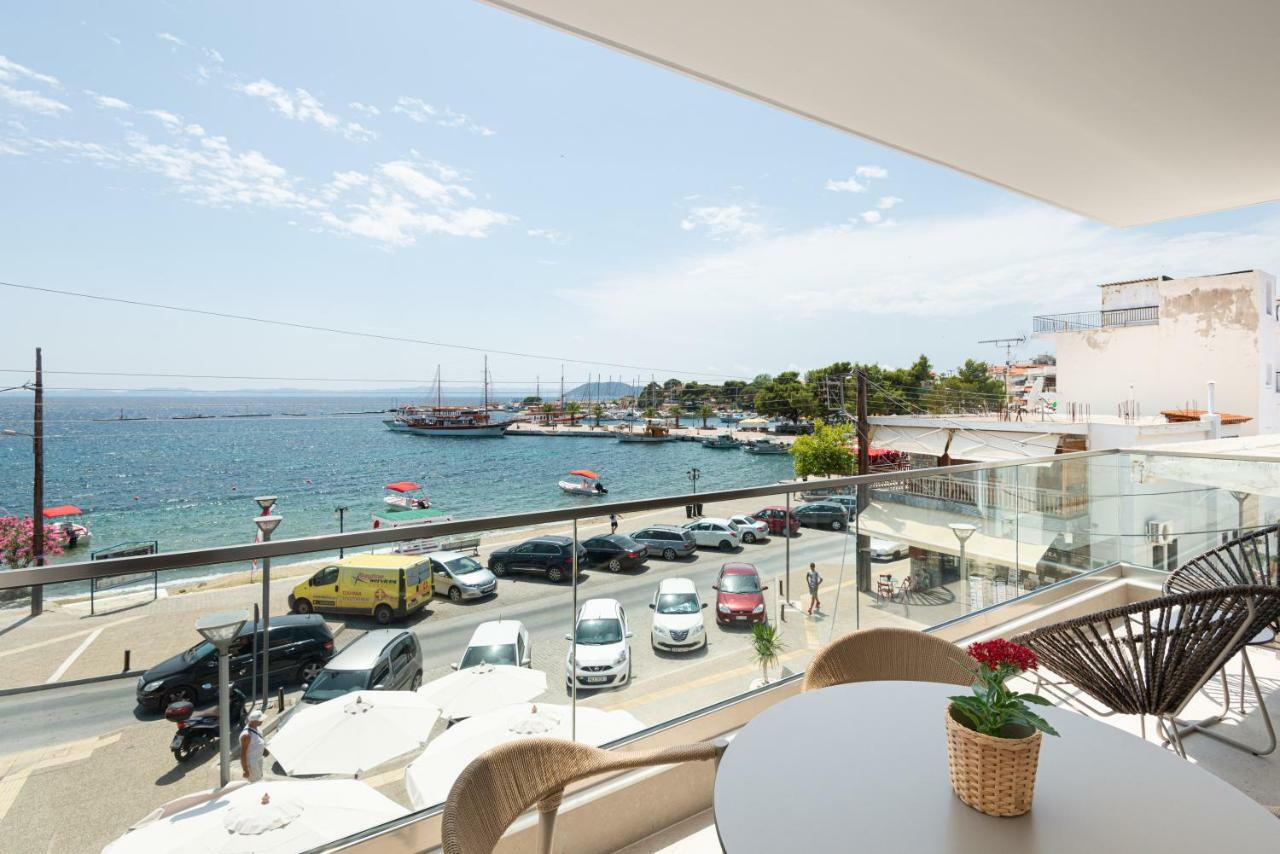 Eladia Suites Неос Мармарас Екстериор снимка